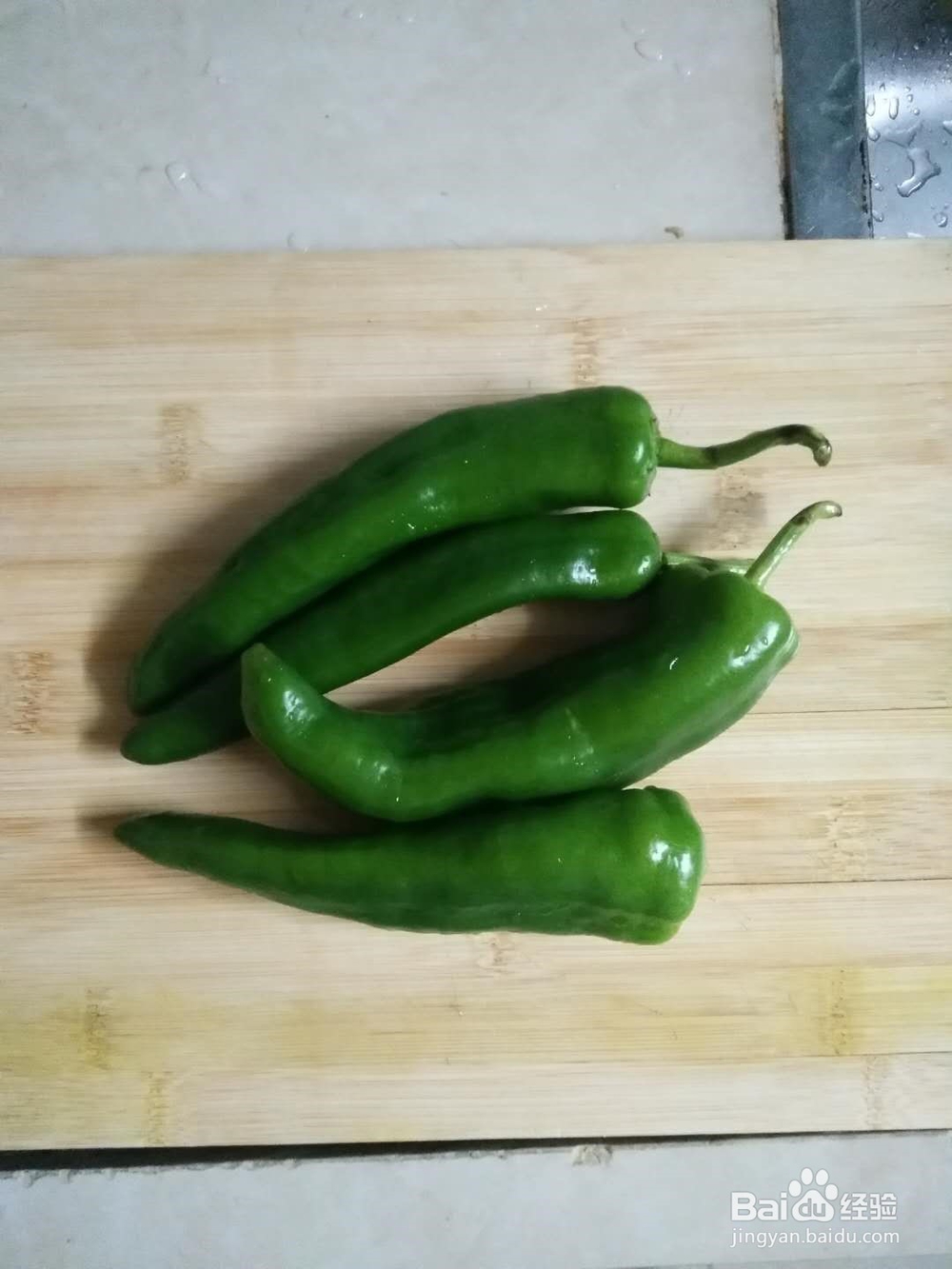 如何制作青椒煎鸡蛋