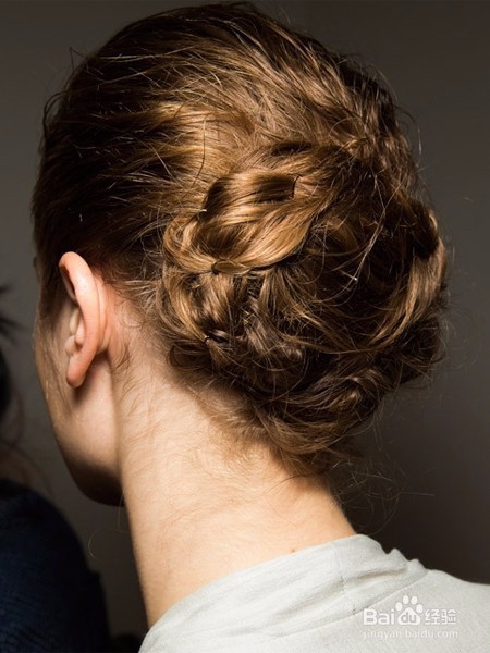 教你打造麻花辫盘发发型，简约唯美