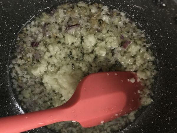 蒜蓉粉丝蒸扇贝带子
