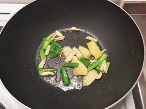 家庭版红烧猪蹄