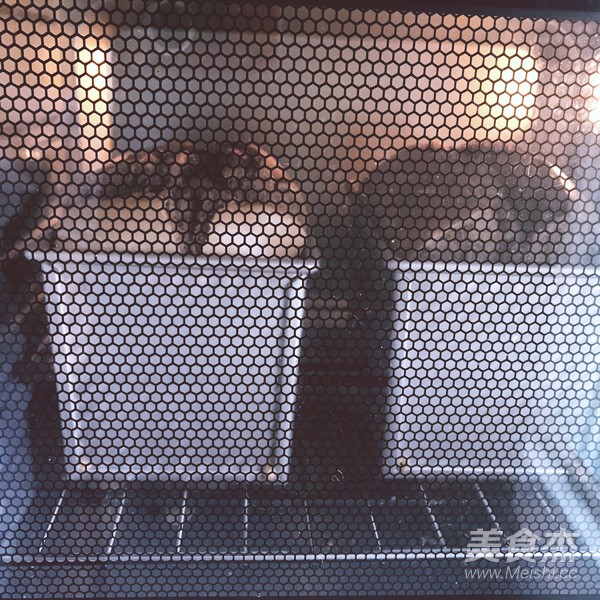 黑钻吐司的做法