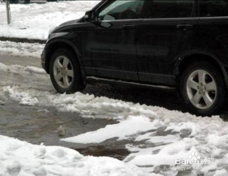 冰雪路面应该怎么驾驶车辆？要注意哪些？