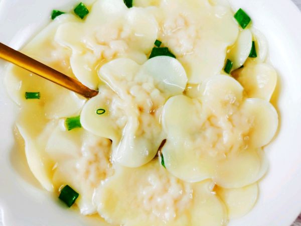 狭鳕鱼猪肉胡萝卜云吞