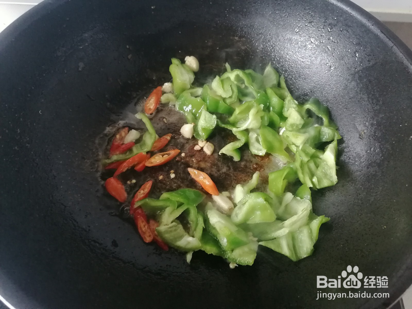 简单家常菜-虎皮鹌鹑蛋烧肉