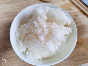 泰国美食菠萝虾仁炒饭