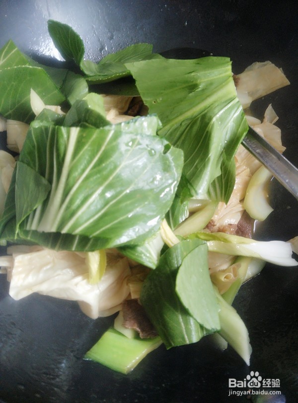 油菜腐竹炒肉的步骤