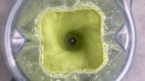 绿色饮品羽衣甘蓝思慕雪步骤