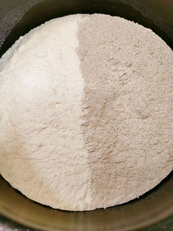 黑麦香菇鸡肉蒸饺