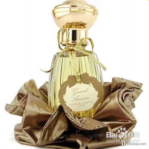 散发女人味-经典新娘香氛大盘点