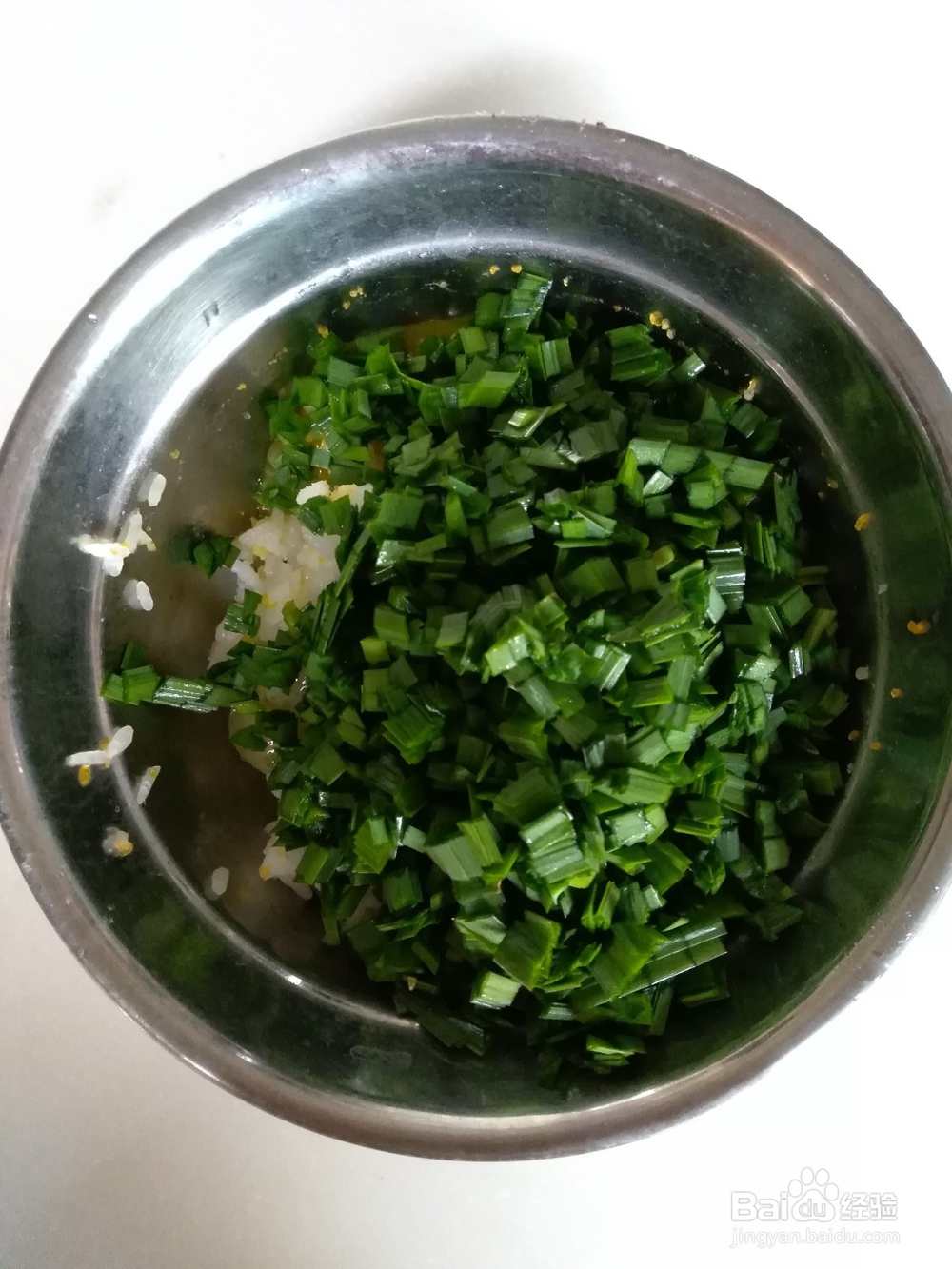 剩饭新吃法——韭菜鸡蛋米粑