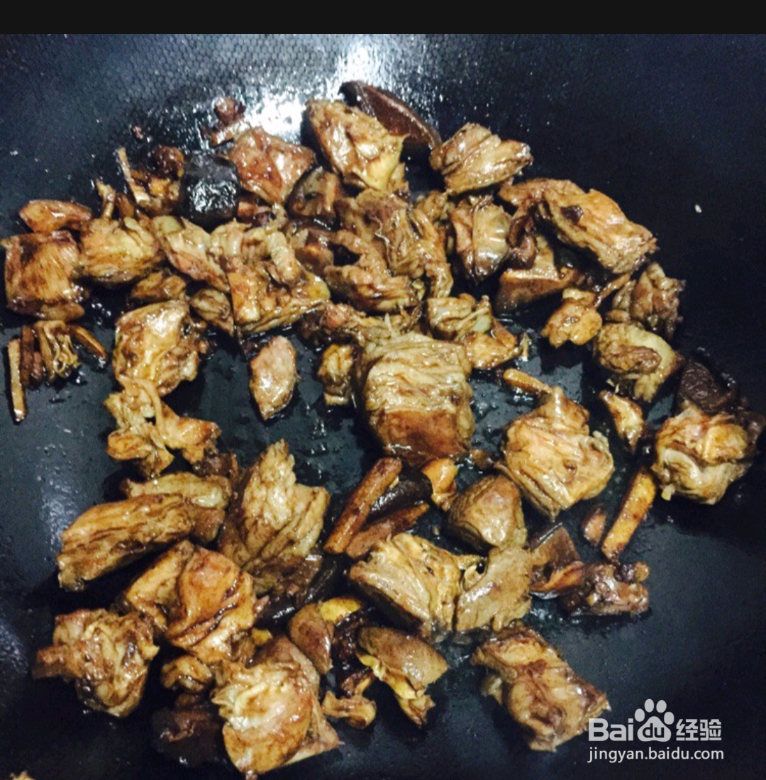 如何制作支竹羊腩煲？