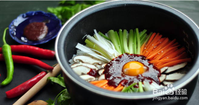 铁釜石锅拌饭的做法