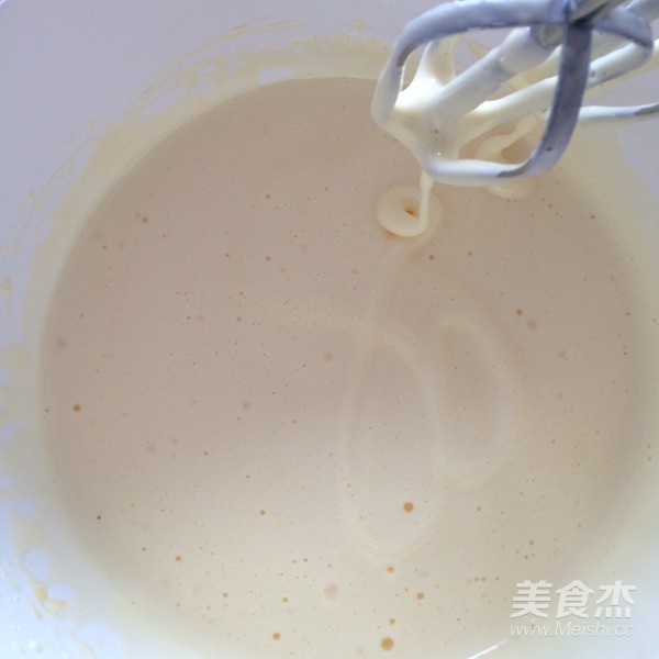 草莓奶油纸杯蛋糕