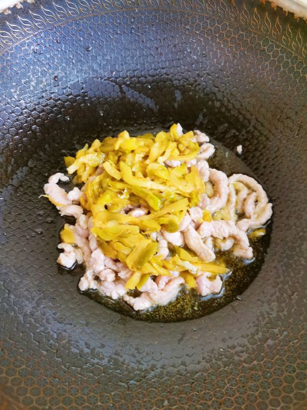 榨菜毛豆炒肉丝