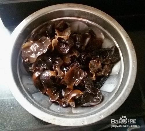 黑木耳炒肉片