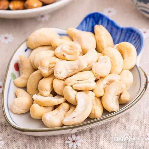 老年人吃什么干果比较好呢?