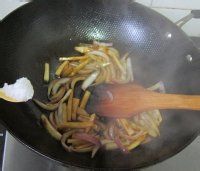韭黄炒杏鲍菇的做法