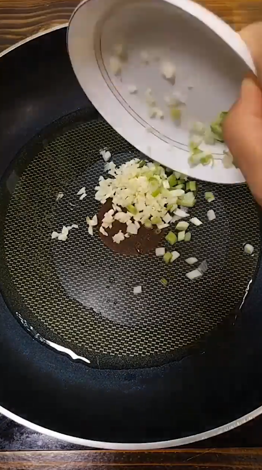辣炒青椒土豆片怎么做