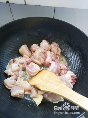 香菇炖鸡腿肉