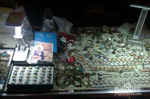 摆地摊如何卖饰品