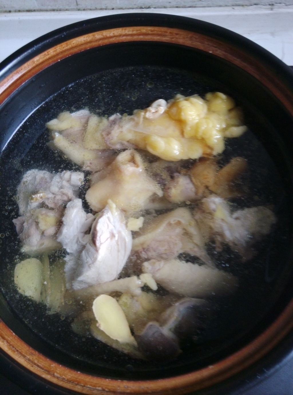 教你快速学会制作山药香菇炖鸡汤