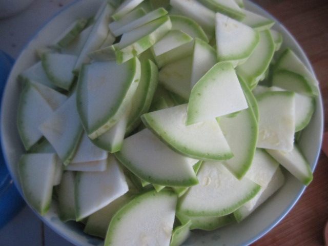 美味的火腿肠炒西葫芦的做法，你还不心动吗？