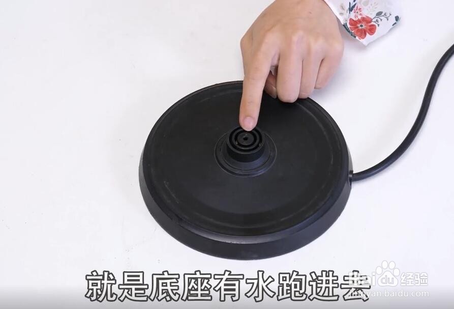 电热水壶灯不亮也不烧水怎么解决