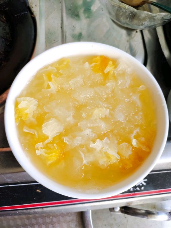 解暑滋补黑枸杞雪耳饮