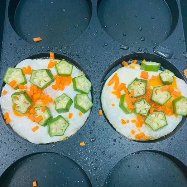 秋葵胡萝卜鸡蛋车轮饼