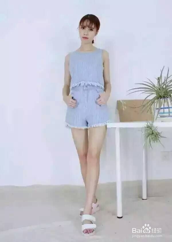 教你如何拍照显得腿长