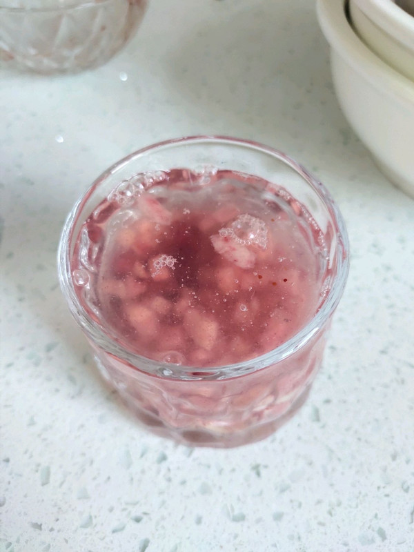 少女心莓桃多多气泡饮