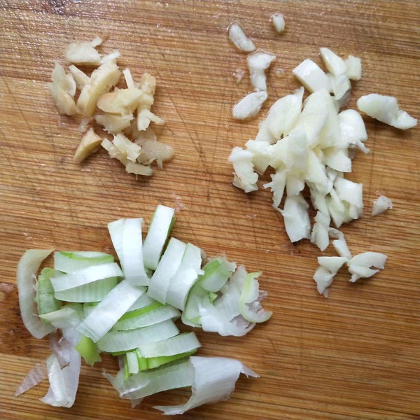 就吃虾皮炒包菜