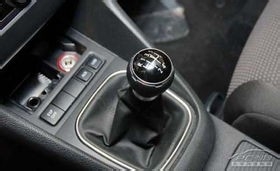 汽车自动挡开省油