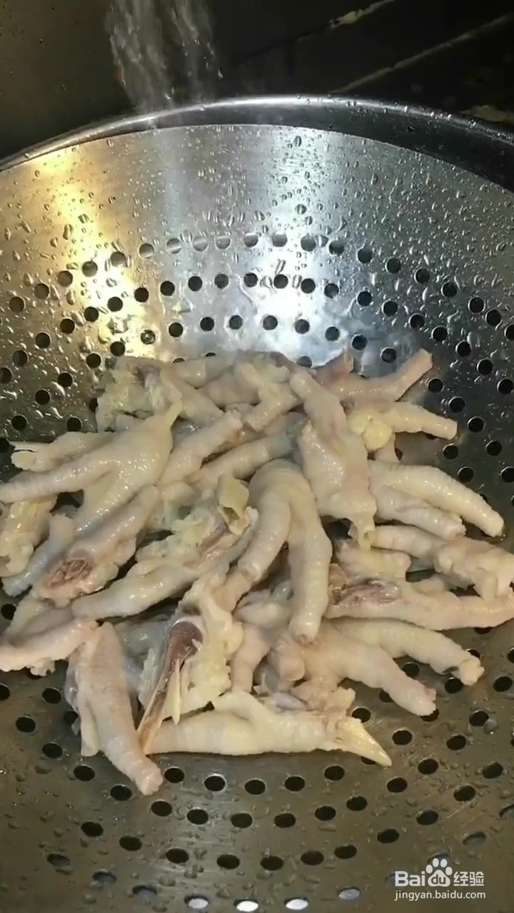 如何制作柠檬鸡爪