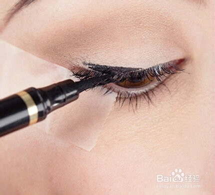 大眼画出来—眼线液的画法技巧