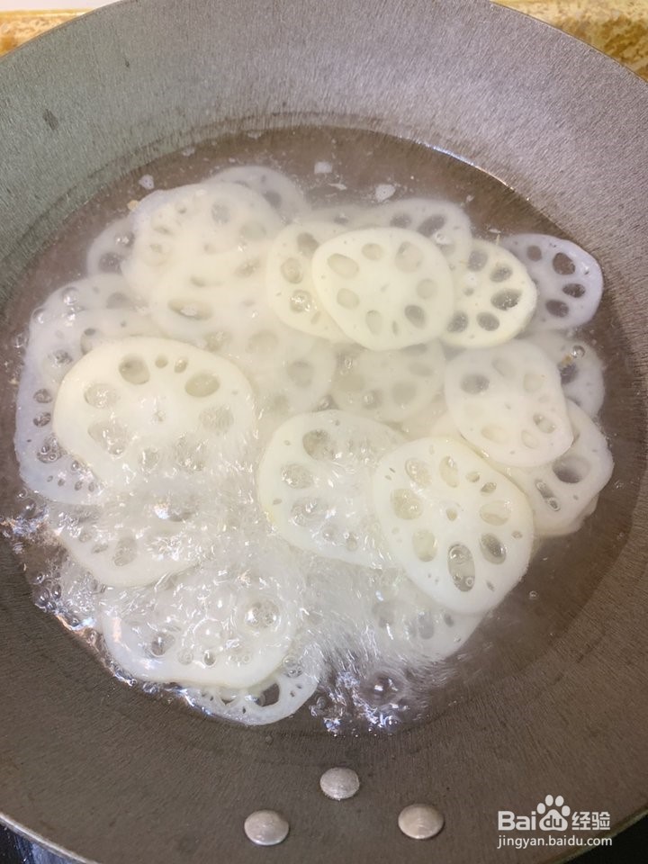 红油藕片的做法