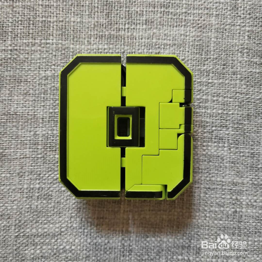 数字0变形玩具怎么变形成吉普车？