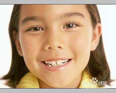 如何用Adobe Photoshop 7.0修补相片牙齿