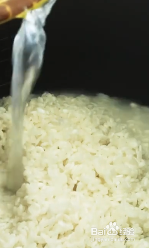 香喷喷的土豆焖饭怎么做