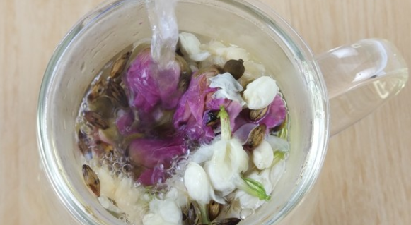 胎菊，茉莉花，玫瑰花这三种可以一起三在一起喝吗