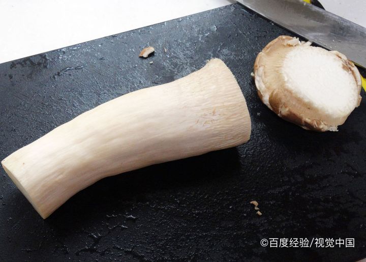 杏鲍菇长白色绒毛还可以吃吗?怎么处理?