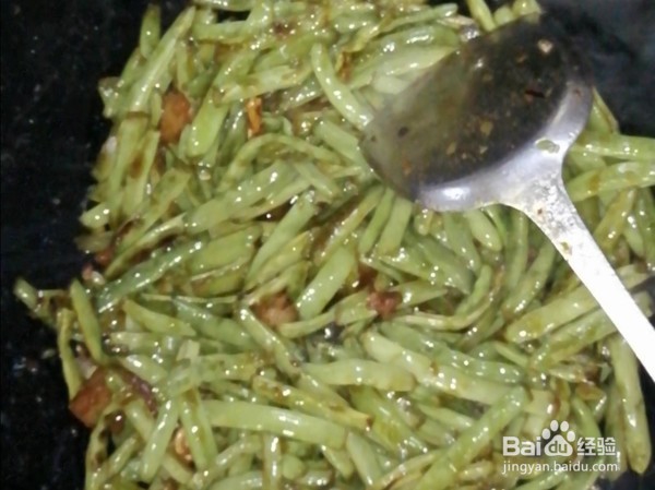 干煸四季豆。