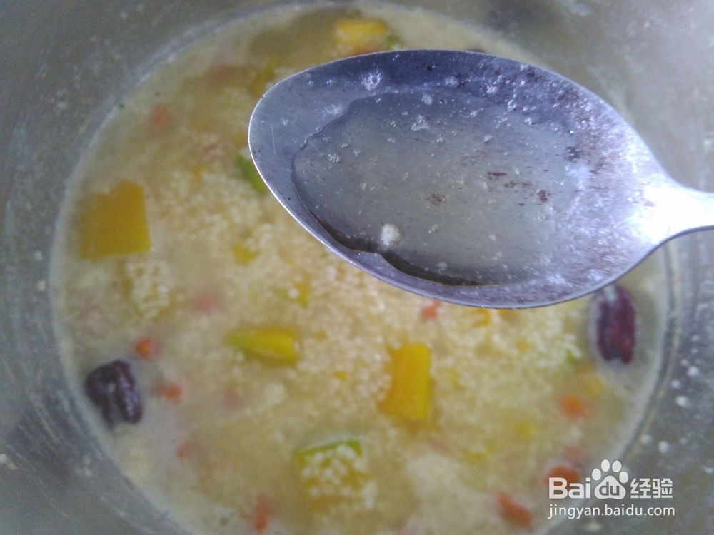 清淡健康美食，南瓜小米粥的做法