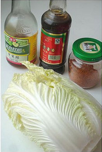 年关将近教你如何做解酒小菜-麻辣白菜叶