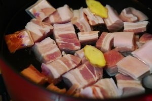 怎么做鲍鱼红烧肉