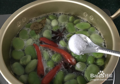 如何制作五香蚕豆