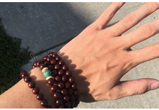 小叶紫檀手链价格 小叶紫檀手链的等级划分