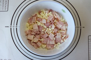 爆浆芝士培根餐包的做法