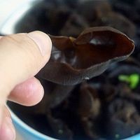 西兰花拌木耳减肥快速做法