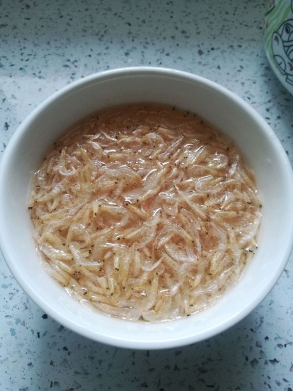 藜麦西蓝花虾皮粥